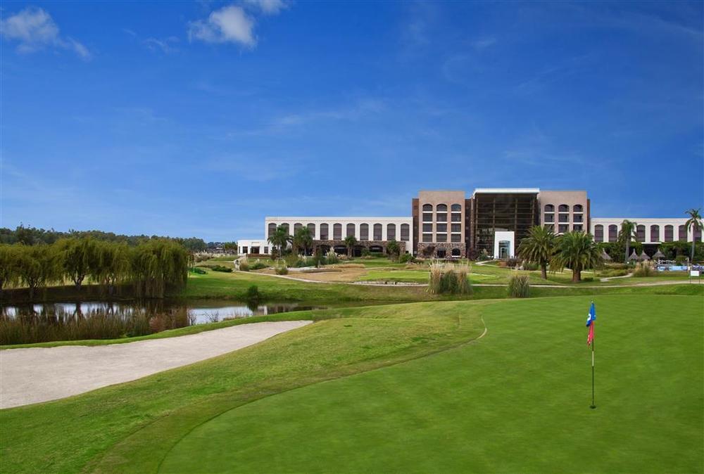 Sheraton Colonia Golf & Spa Resort Colonia del Sacramento Exteriér fotografie Golf course at the Ritz-Carlton, Naples