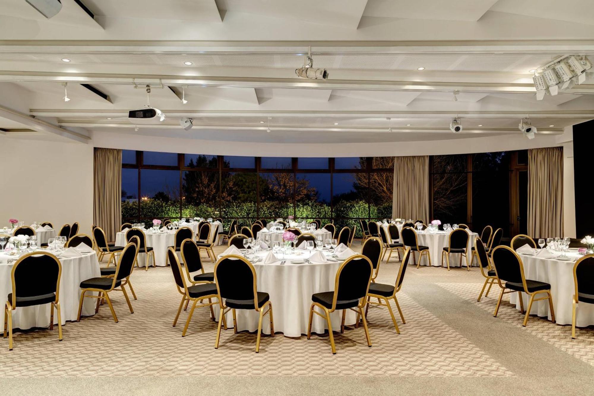 Sheraton Colonia Golf & Spa Resort Colonia del Sacramento Exteriér fotografie The Westin Palace, Madrid