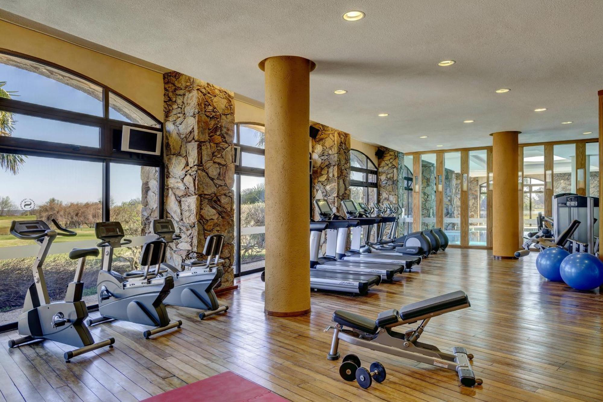 Sheraton Colonia Golf & Spa Resort Colonia del Sacramento Exteriér fotografie The gym at the hotel