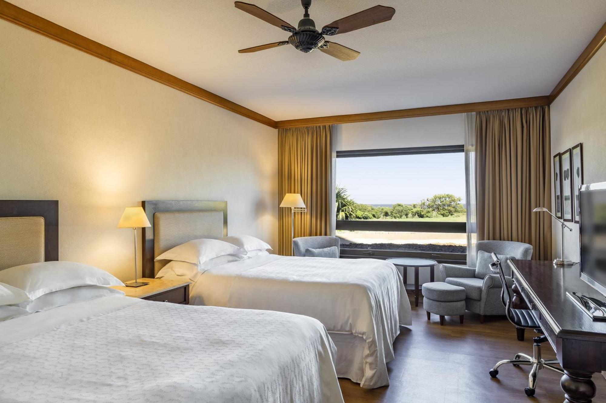Sheraton Colonia Golf & Spa Resort Colonia del Sacramento Exteriér fotografie A room at the hotel
