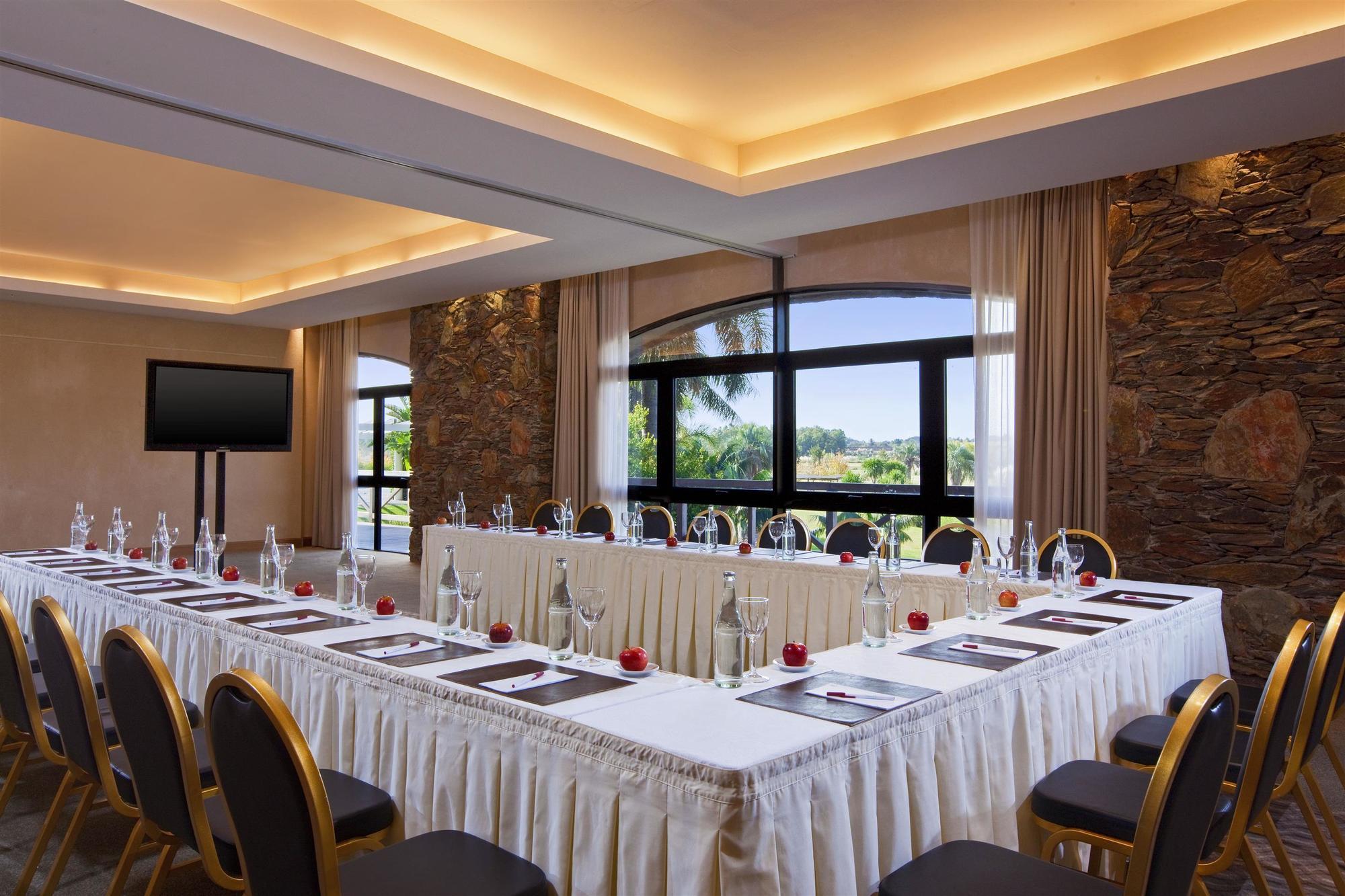 Sheraton Colonia Golf & Spa Resort Colonia del Sacramento Exteriér fotografie Meeting room